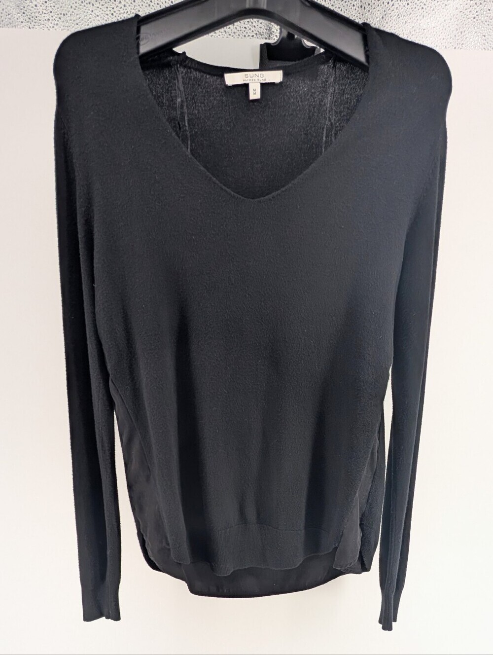 Alfred Sung Black Long-sleeve V-neck Fine Knit Sweater With Lined Layer
